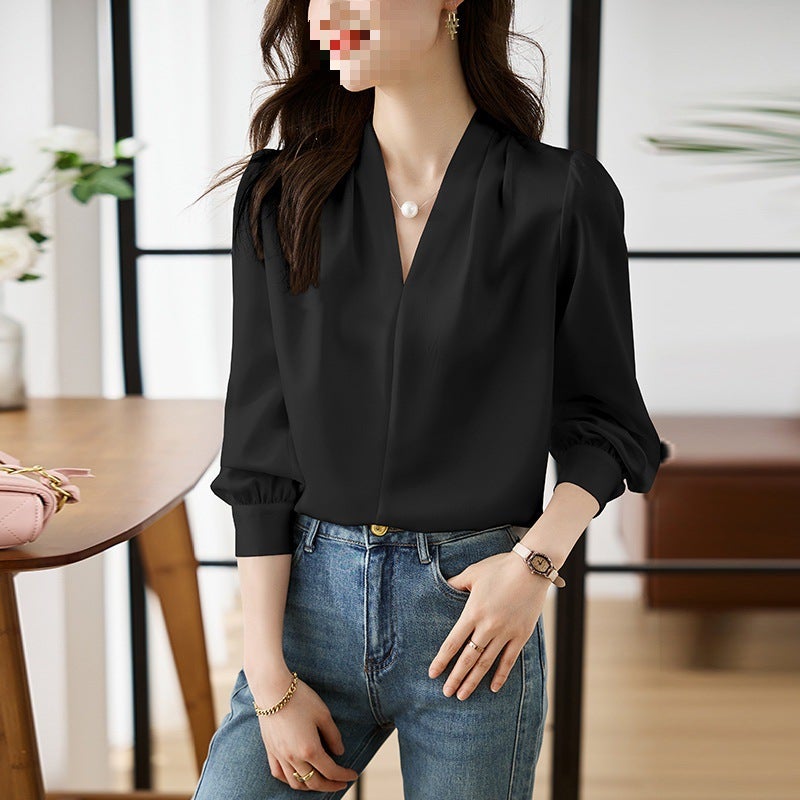 Real S Of A Simple Autumn Blouse For Women, Featuring A V-Neck, Mature Style, Suitable For Commuting, Made Of Satin Chiffon - Image 4