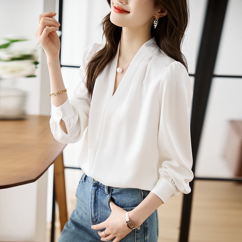 Real S Of A Simple Autumn Blouse For Women, Featuring A V-Neck, Mature Style, Suitable For Commuting, Made Of Satin Chiffon - Image 5