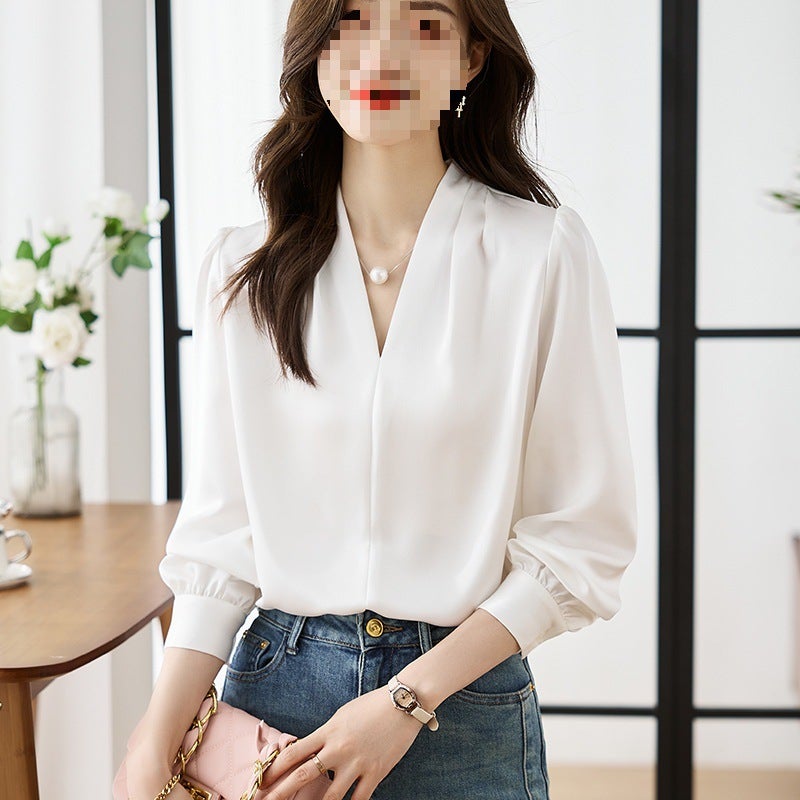 Real S Of A Simple Autumn Blouse For Women, Featuring A V-Neck, Mature Style, Suitable For Commuting, Made Of Satin Chiffon - Image 2