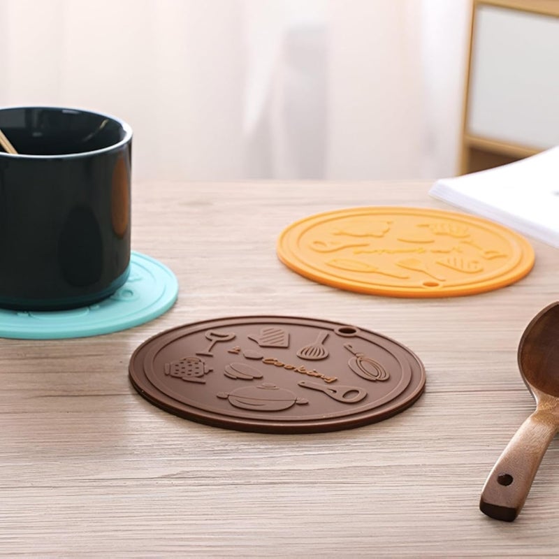 Heat Pad - Premium Silicone Heatproof Mat Protecting Surfaces from Hot Cookware, Non-Slip, Oil-Resistant, Convenient to Wash, and Adds Sleek Modern Look to Every Kitchen Space