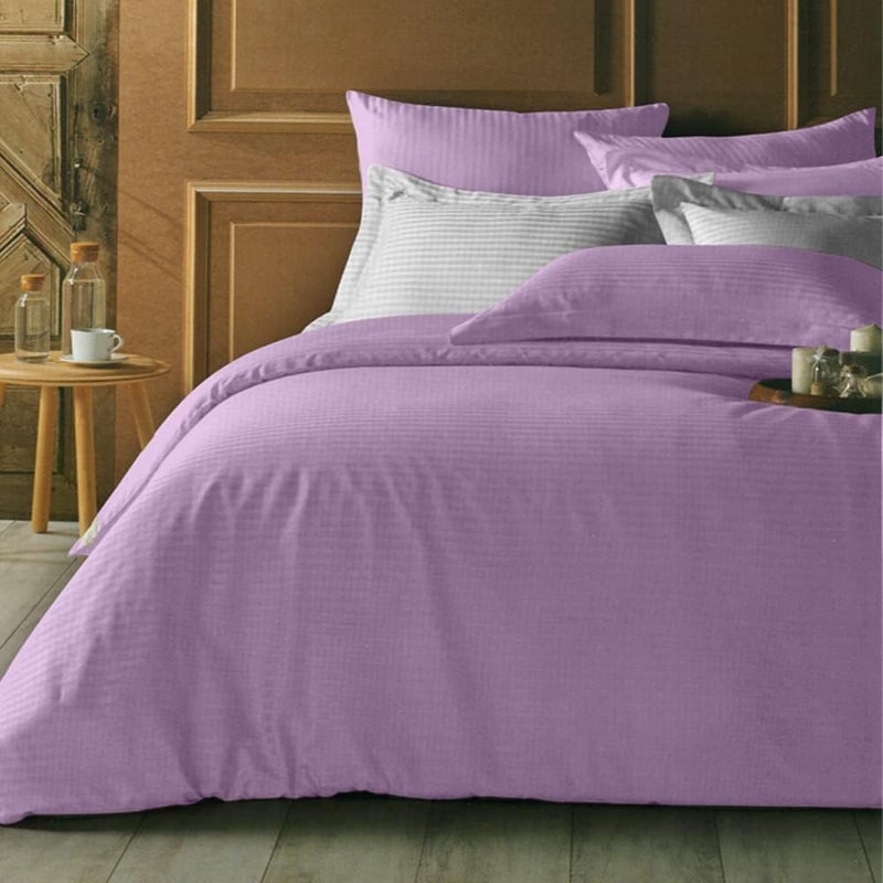 Family Bed - Family Bed 014 Plain Striped Comforter 3 Pieces 240x240cm - Image 1