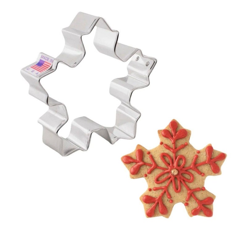 Christmas Cookie Mold Set of 8 – Stainless Steel Dough & Pastry Cutters – Festive Holiday Baking Tools for Kids & Adults – Fun Shapes for Cookies, Sandwiches & Crafts (One pack (8 pieces)) - Image 2