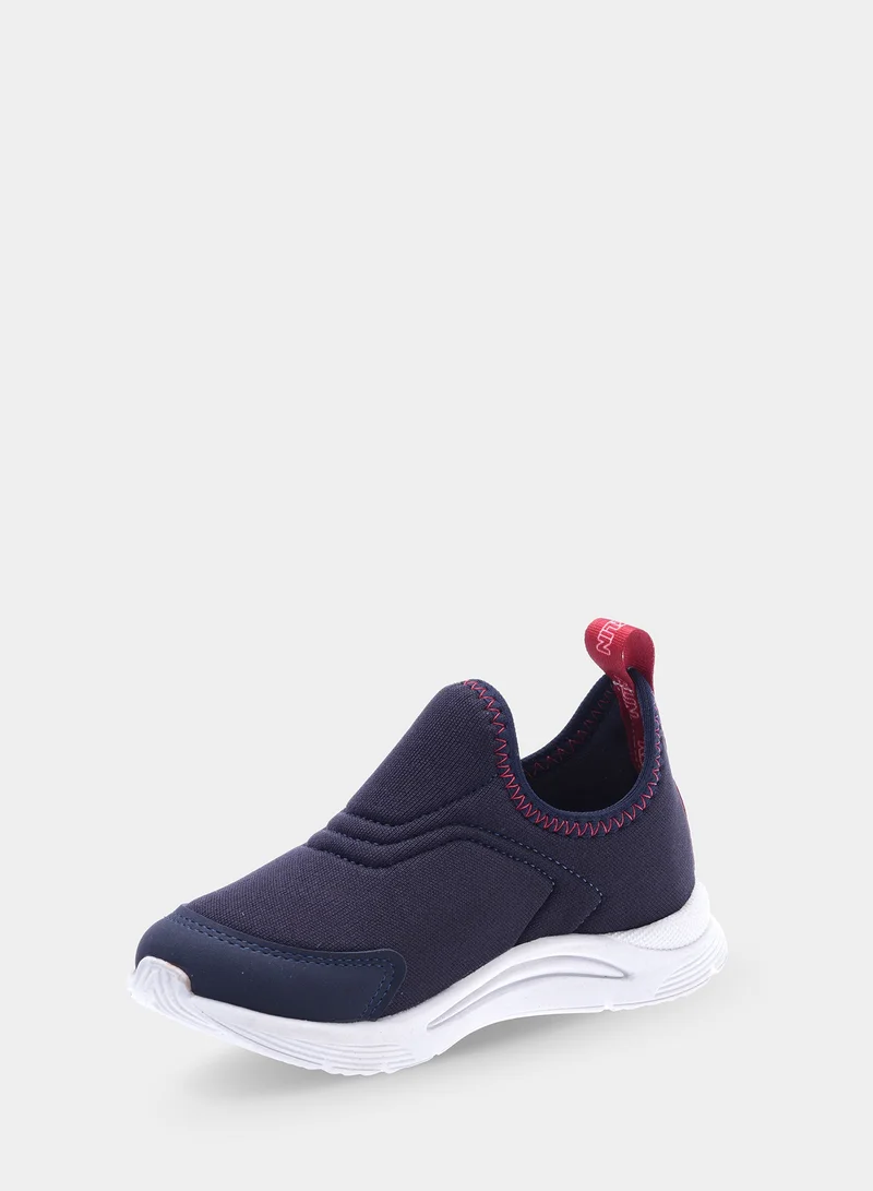 كلين كلين تينيس رياضة جديدة مارينيوفيرميلو