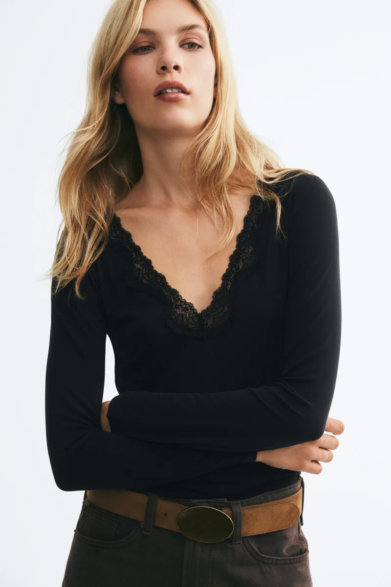 Long-sleeved lace-trimmed top
