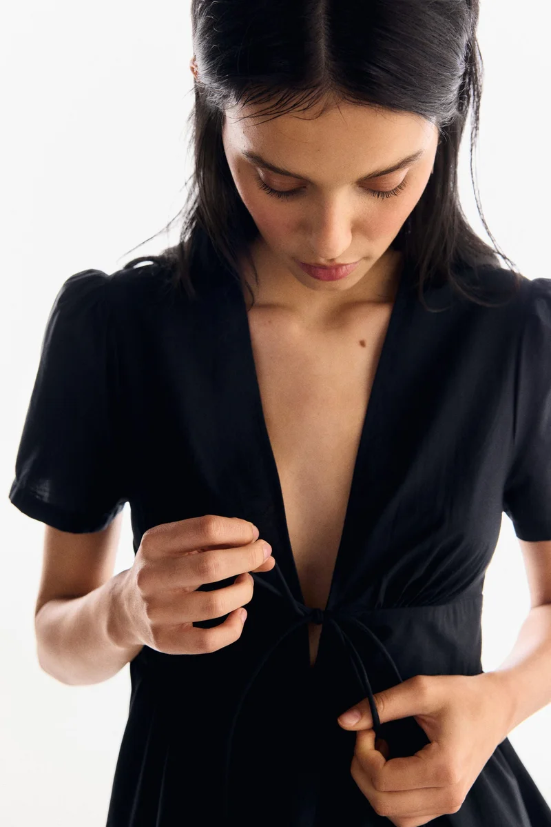 H&M V-neck cotton poplin dress