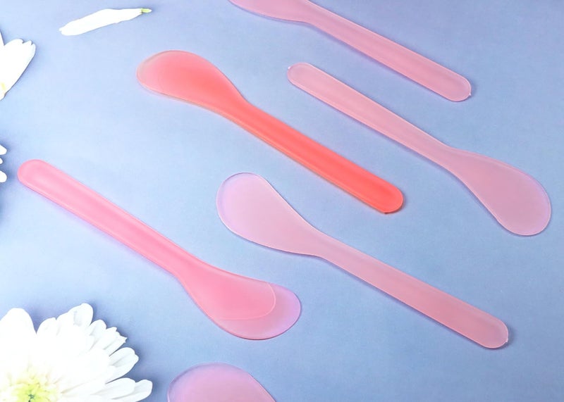 ONLYKXY 5inch Random Color Plastic Beauty Spoon Facial Cream Brush Makeup Scoop Mud Reusable Cosmetic Dig Scoop Spatula Mask Tip for Lotions Moisturizers Home Salon DIY Facemask Mixing Sampling (6) - Image 4