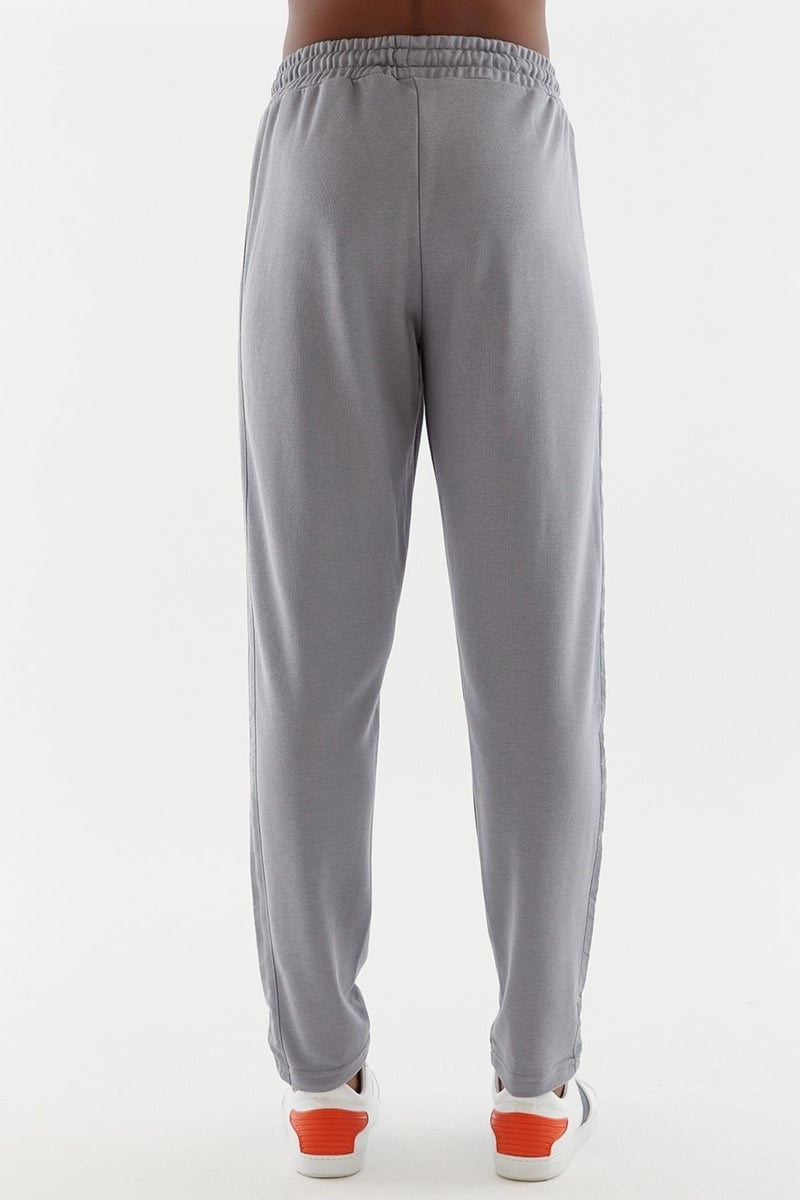 UNITED COLORS OF BENETTON Men's Jogger Pants  - Image 3
