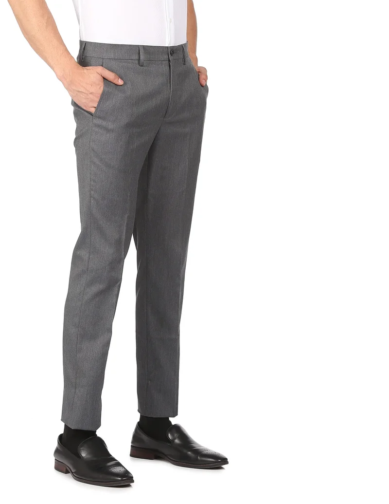 Mid Rise Textured Formal Trousers