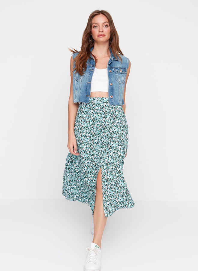 trendyol Green Slit Detail Floral Patterned Viscose Woven Midi Skirt  - Image 2