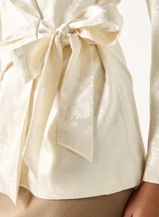 ايكونيك جاكيت بارز الملمس بأكمام طويلة وياقة طويلة وحزام ربط من آيكونيك - Image 4