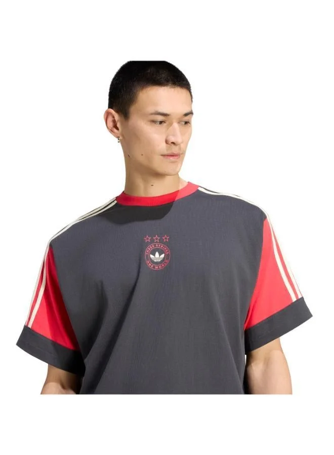 adidas Originals ORIGINALS PANELED GRAPHIC T-Shirt