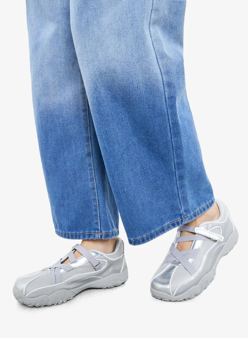 Styli Active Women White Comfortable Sports Sneakers