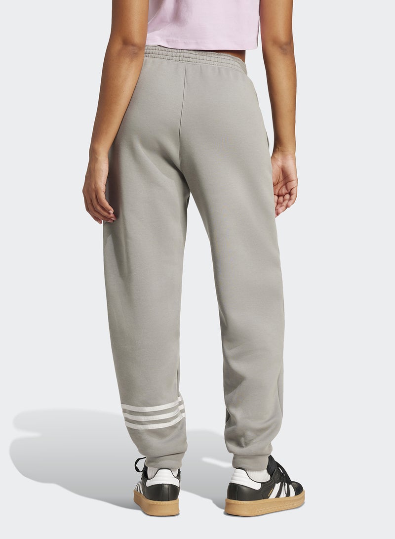adidas Originals Neuclassics Sweat Tracksuit Pants  - Image 2