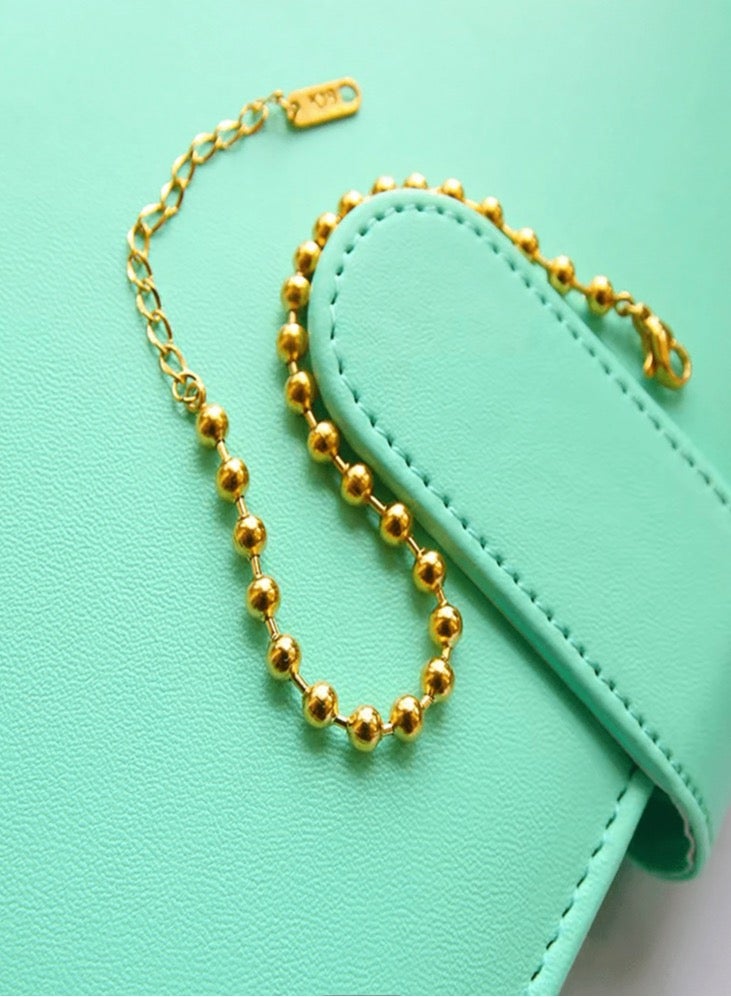 Elegant Gold Plated Stainless Steel Bracelet For Women - Image 3