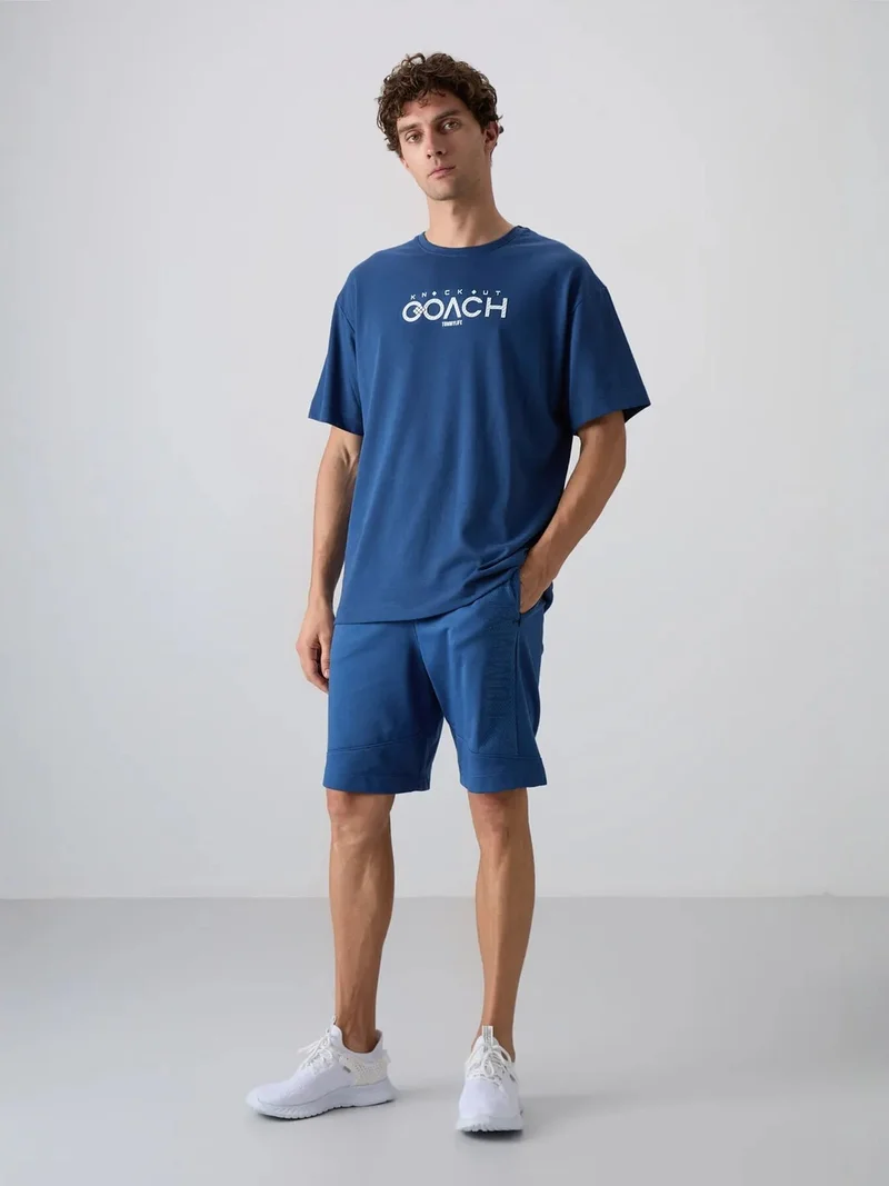 تومي لايف TOMMY Oversized Logo Patch Crew Neck T-Shirt