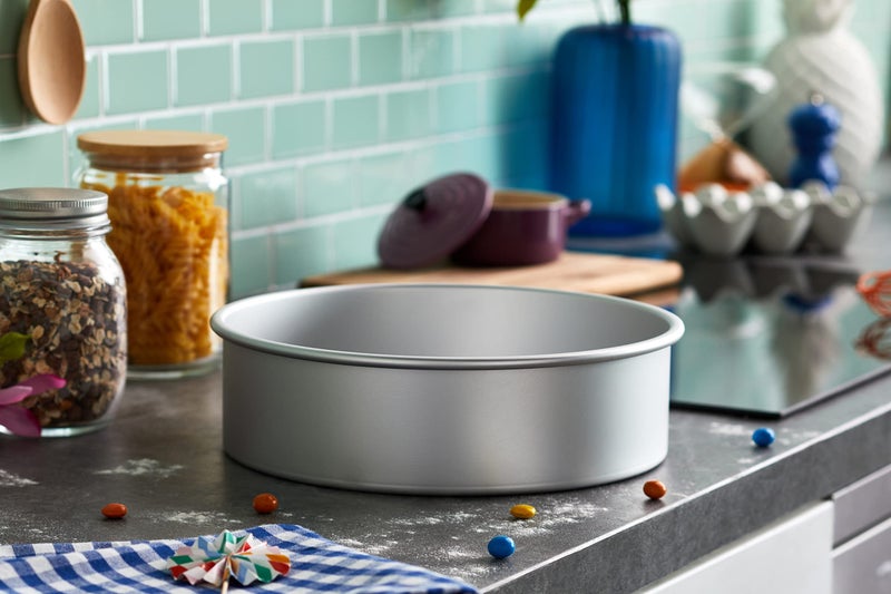 PME 10-Inch Round Cake Pan, Silver - Image 2