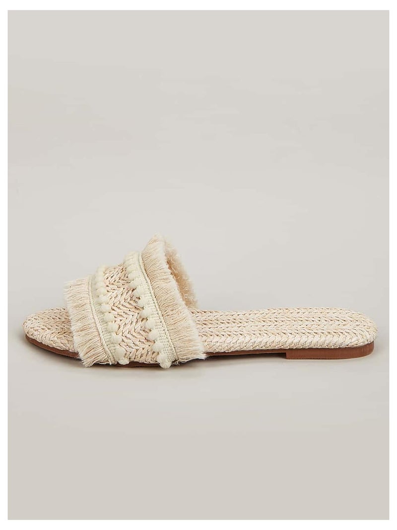 OYOANGLE Women's Fringe Straw Sandals Crochet Open Toe Single Band Flat Slip On Sandals Beige 7 - Image 3