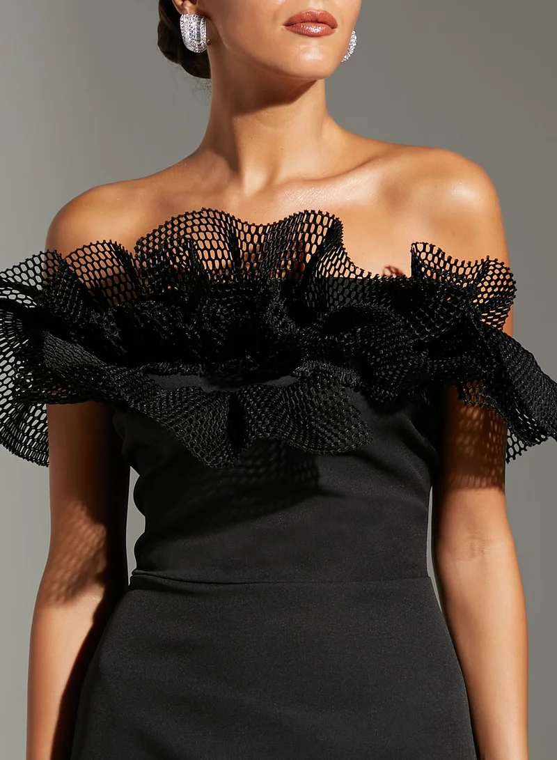Namshi x Off-Shoulder Ruffle Dress