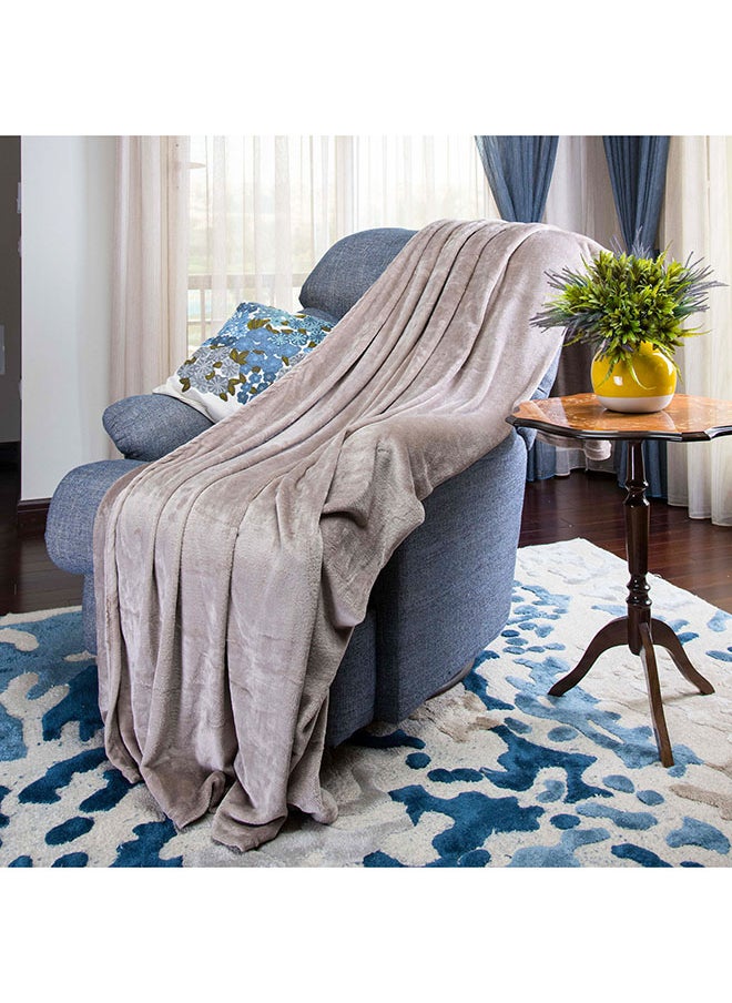 Mintra Lightweight Blanket 250 GSM Extra Soft Premium Microfiber Bed and Sofa Throw in Mocha - Size 220x220cm  - Image 2
