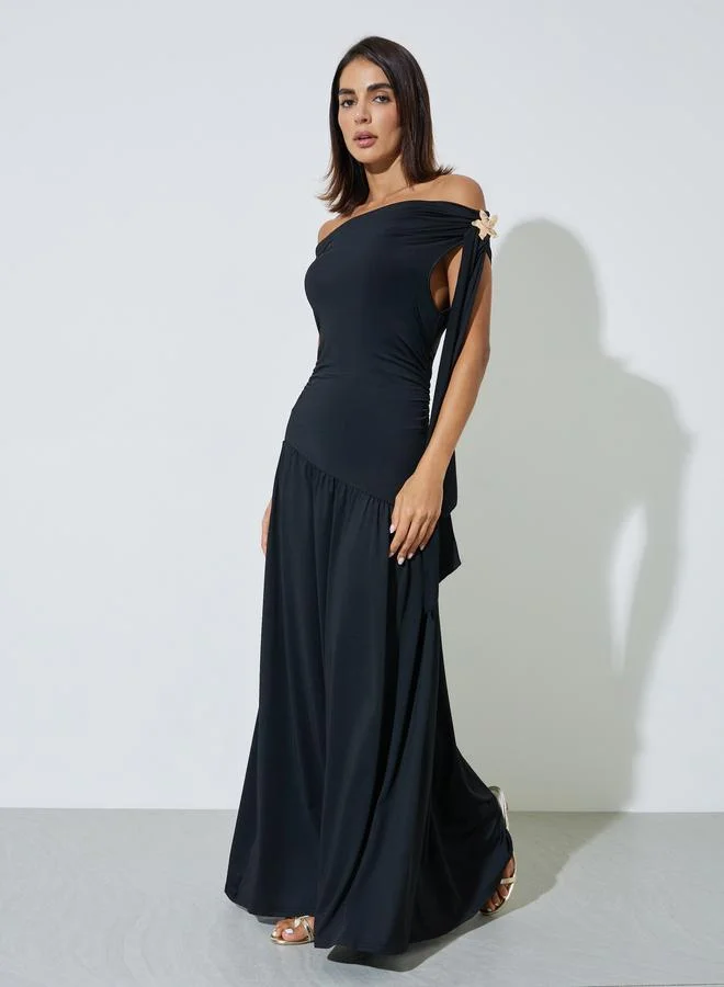 Styli  Black Asymmetric Neck Draped Maxi Dress for Women | Best Price UAE