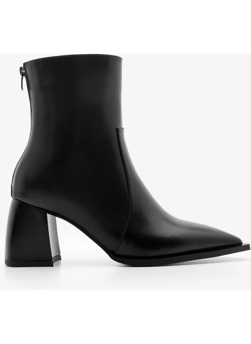 مارجين Women's Pointed Toe Back Zipper Heeled Boots Erves