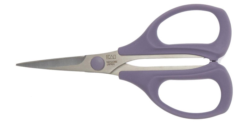 Kai 3120 4 34 Inch Serrated Blade Patchwork Scissor