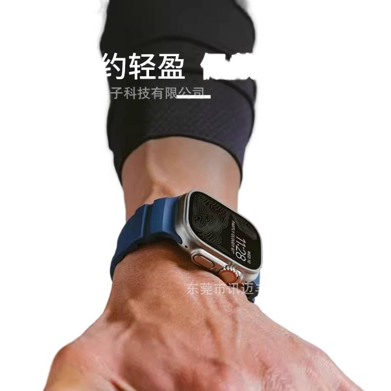 سوار ساعة ذكية سوار رياضي من السيليكون متوافق مع Apple Watch 42/44/45/49mm بملاءمة قابلة للتعديل وحزام بديل باللون أسود قابل للتعديل - Image 4