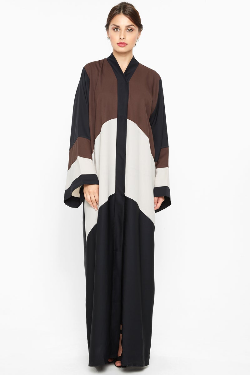 NUKHBAA A casual abaya in tri-colors with cross-cut detail -AJ553A - Image 1