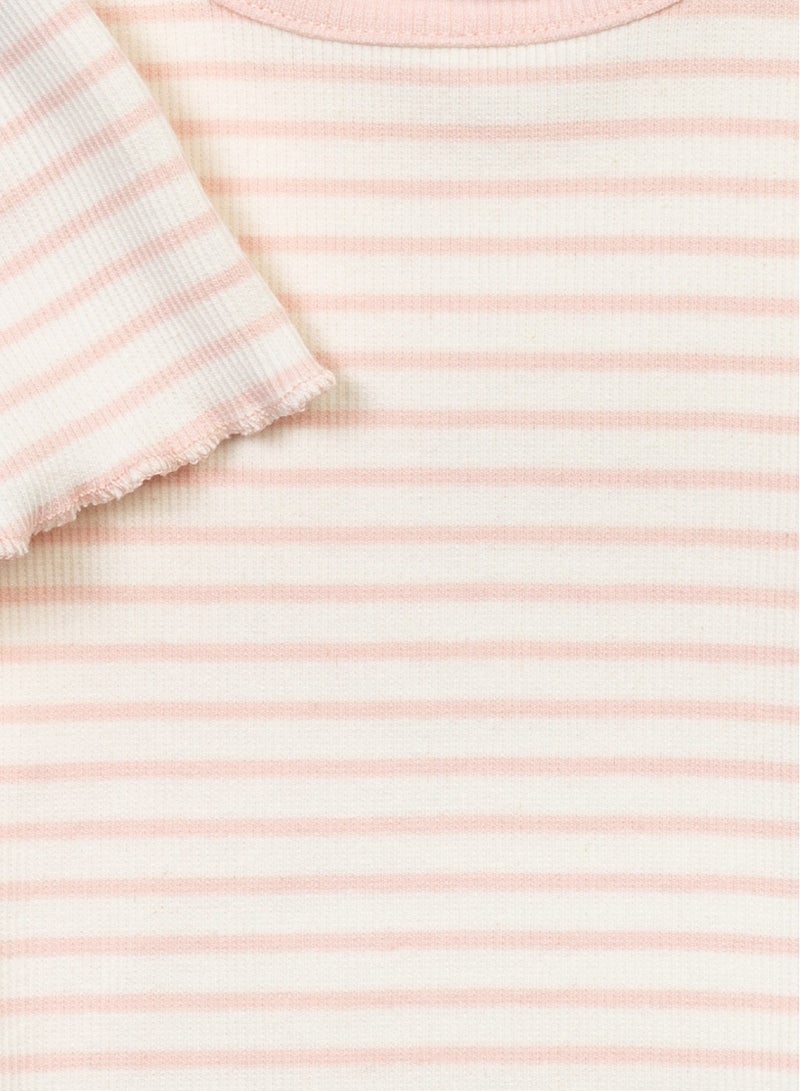 مينوتي تيشيرت بناتي مضلع بأكمام قصيرة - Image 3