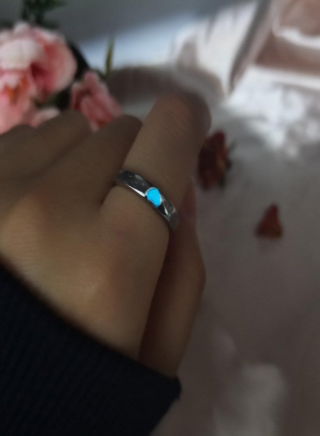 ZMANYIJEW Glowing Heart Ring Pink Blue Heart Couple Ring Funny Dark Luminous Ring Valentine's Day Heart Glow in The Dark Ring Promise Ring Cool Rings for Women Men Valentine's Day Love Jewelry for Women Girls - Image 3