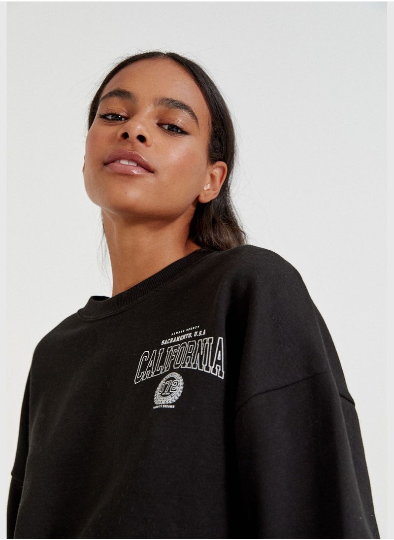 PULL&BEAR Round neck varsity sweatshirt  - Image 3