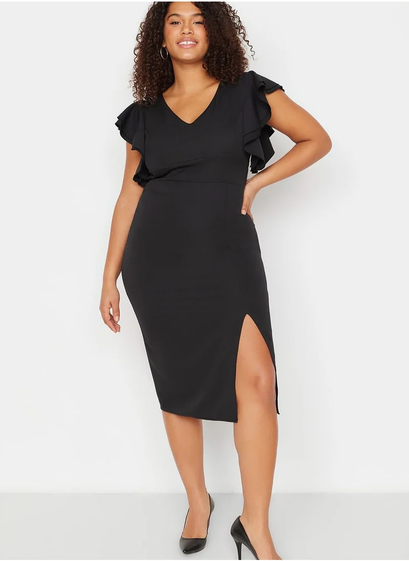 ترينديول كيرف Ruffle Sleeve Slit Detail Dress