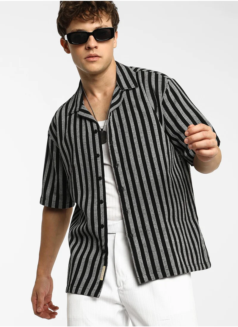 كامبوس سوترا Men's Midnight Black Moon Grey Candy Striped Knit Oversized Shirt