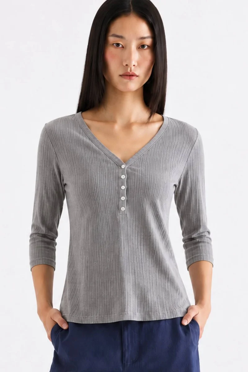 ذا اديتورز ماركت Evie Half Button Long Sleeve Top - Clay Textured Stripes