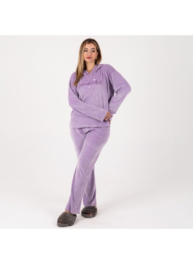 زيكوتكس  بيچامة نسائية شتوية من قطيفة ناعمة مطرزة – لون موف - Image 3