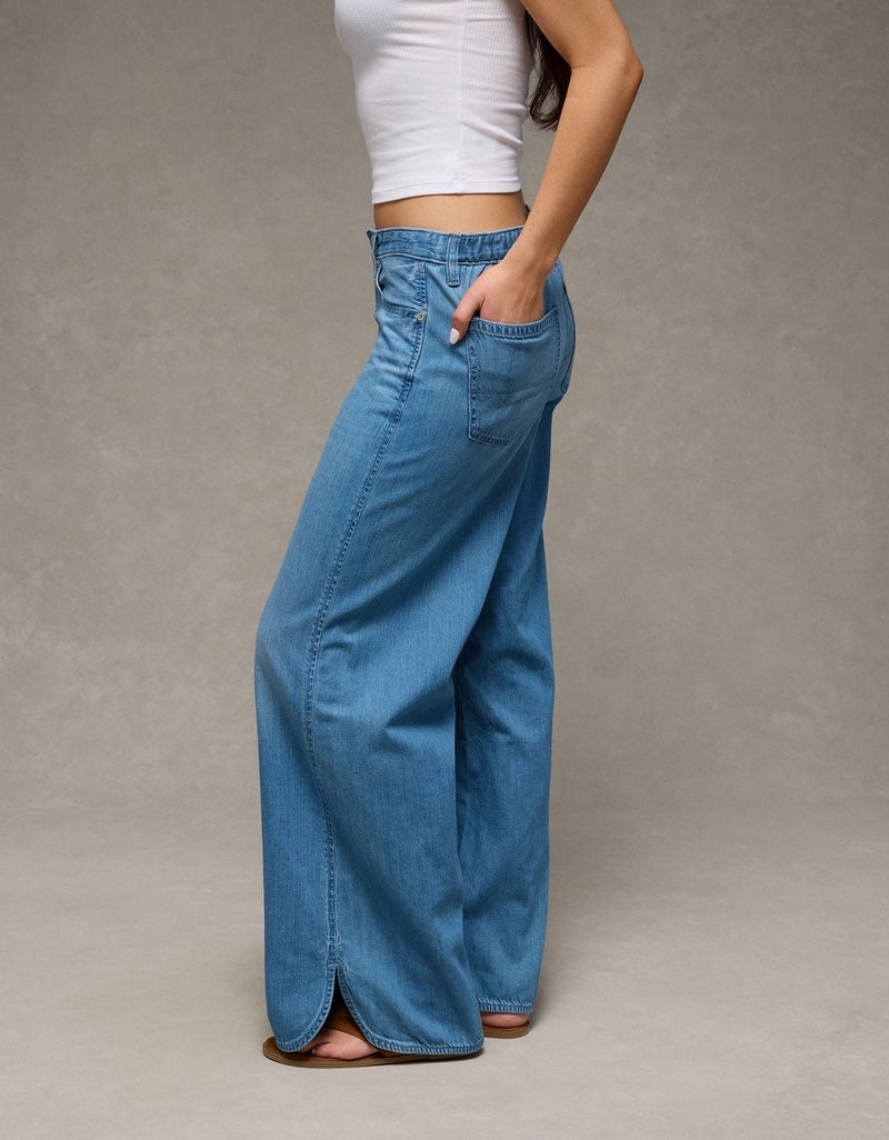 American Eagle AE Low-Rise Beachy Baggy Jean - Image 3
