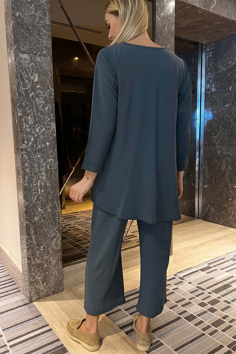 Moistreet Crew Neck Button Detailed To & Pants Set - Image 3