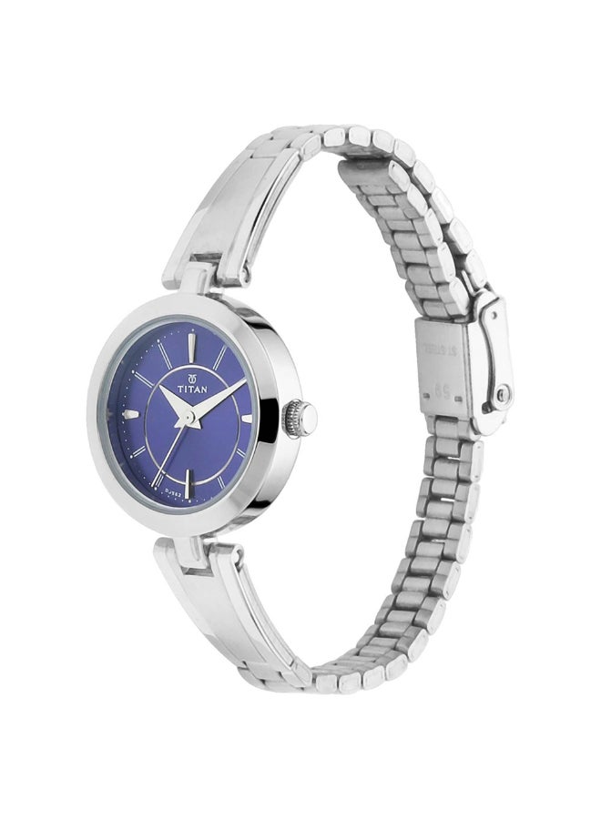 TITAN ساعة أنالوج ذات قرص أزرق للنساء - NR2598SM03 - Image 2