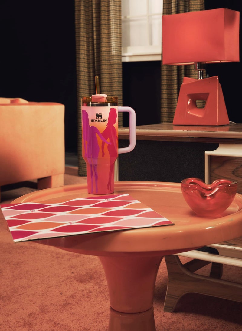 Stanley X Barbie™ ’60s Twist ’N Turn Quencher 40 Oz - Image 5