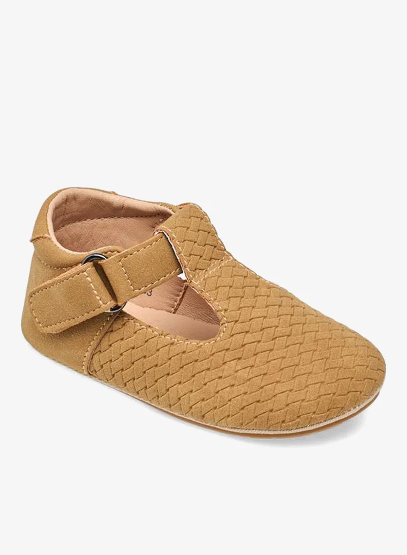 بيرفيت Booties With Hook & Loop Closure