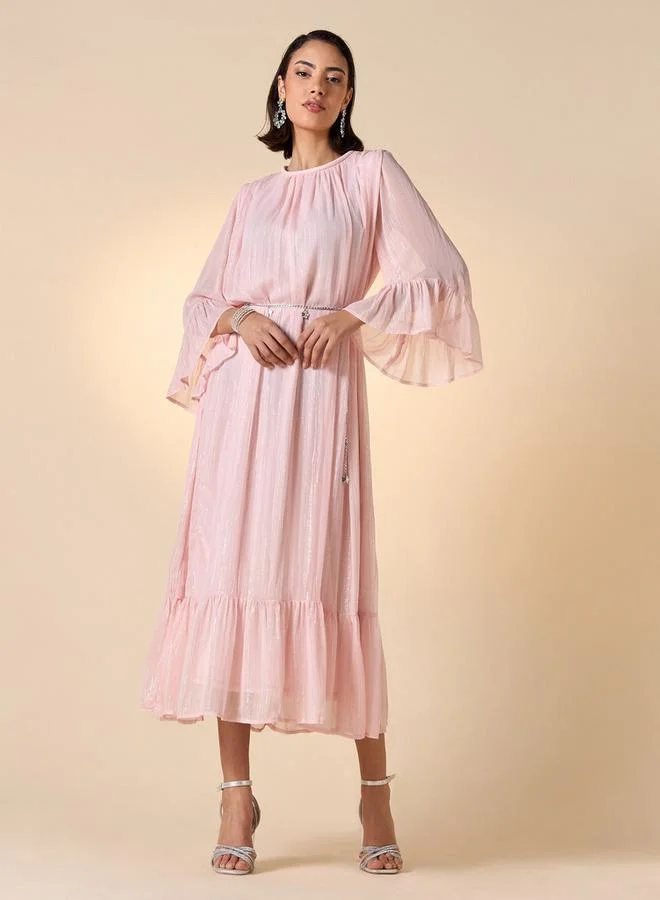 ايكونيك فستان ميدي بارز الملمس بياقة مستديرة وأكمام 3/4 من أيكونيك