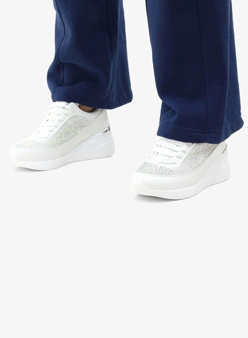 لاماراباريس ألـميدا سنيكر مزين بالدانتيل