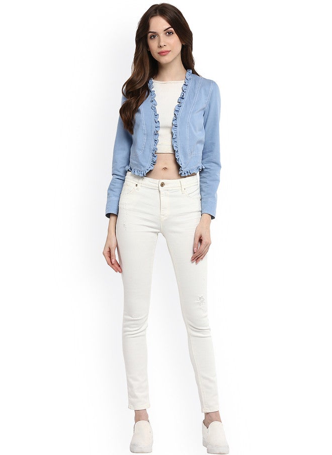 StyleStone سترة قصيرة من الجينز الأزرق للنساء من ستايل ستون مع تفاصيل كشكش - Image 5