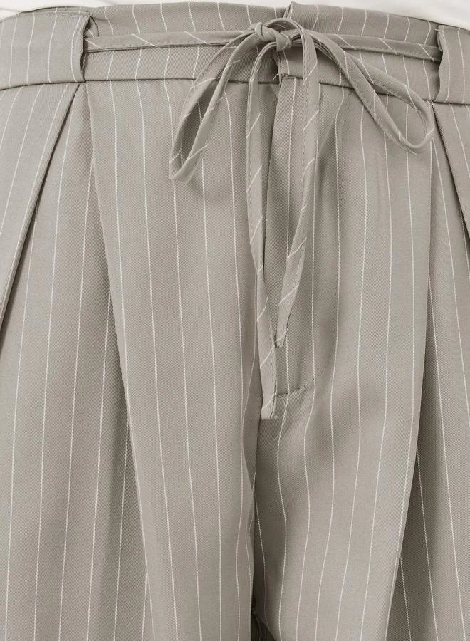 Styli Styli Striped Inverted Pleated Drawstring Pants