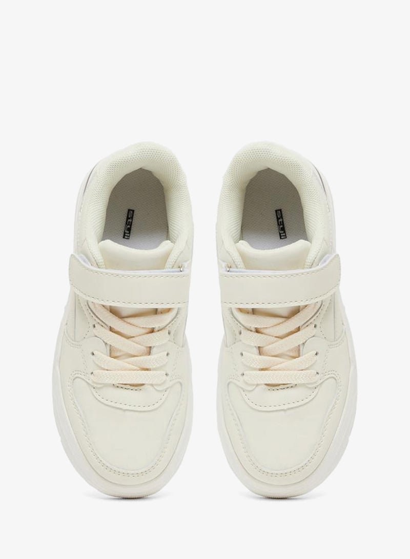 ستايلي اكتيف حذاء تدريب منخفض سادة بشريط لاصق - Image 5