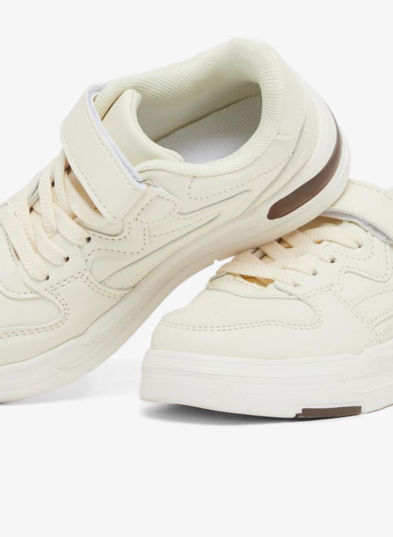 ستايلي اكتيف حذاء تدريب منخفض سادة بشريط لاصق - Image 3