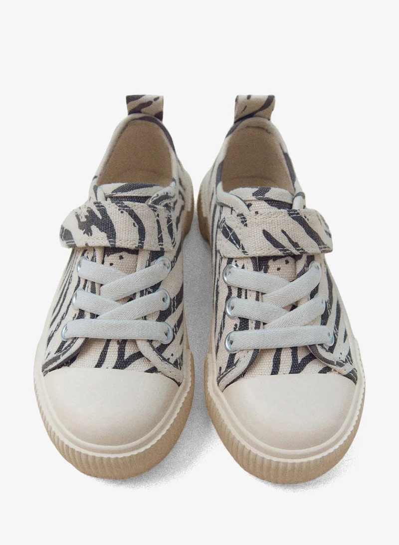 اتش اند ام حذاء رياضي من القطن