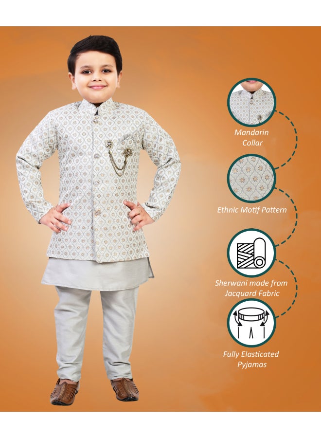 بي تي ديزايز طقم شيرواني ولادي رمادي جاكار إند وسترن - Image 3