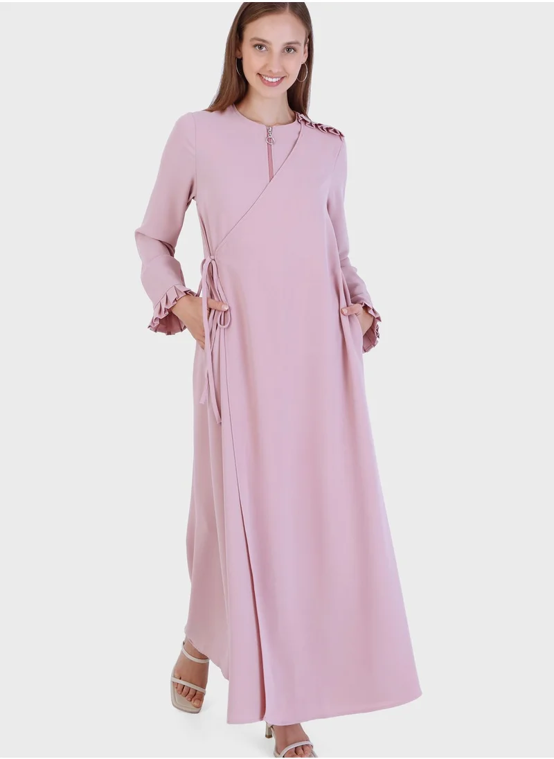 Modanisa Crew Neck Zip Detail Abaya