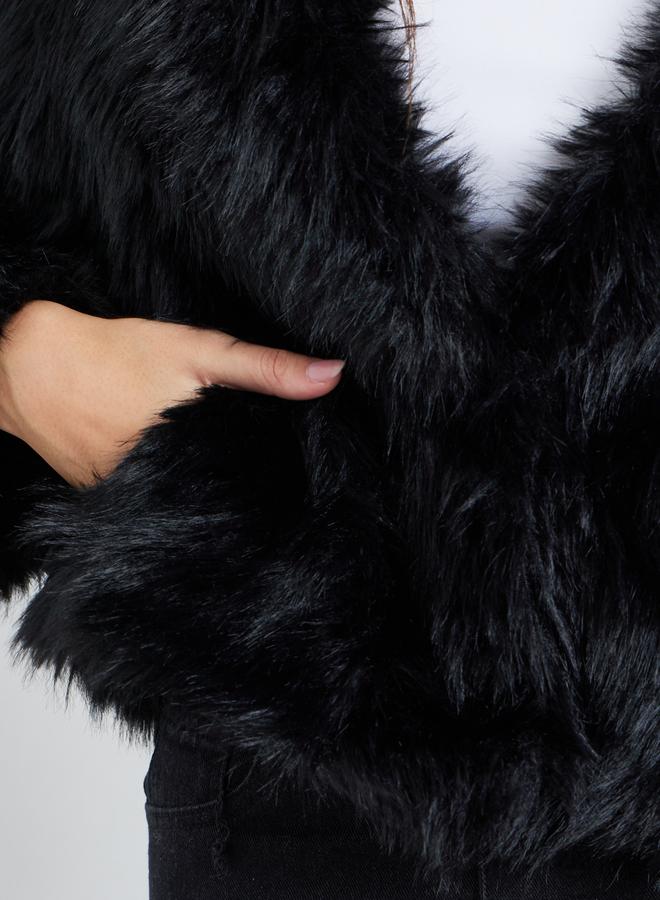 ستايلي جاكيت قصير بفرو صناعي بقصة عادية - Image 4